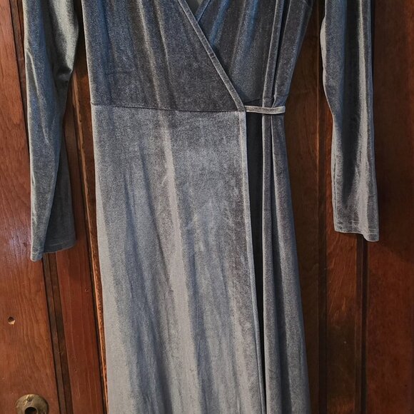 Baltic Born Baltic Born Esmerelda Velvet Wrap Maxi Dress - Picture 3 of 3